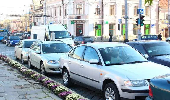Уряд відклав штрафи для «євробляхарів» до січня