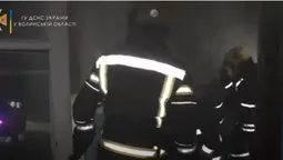 У Луцьку загасили пожежу в дев'ятиповерхівці: як це було (фото, відео)
