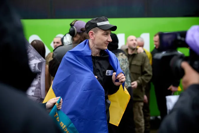 Відбувся обмін – 205 полонених захисників повернулися в Україну