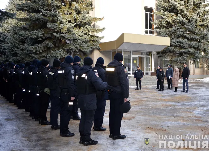 У прикордонних районах Волині у школах чергуватимуть поліцейські (фото)