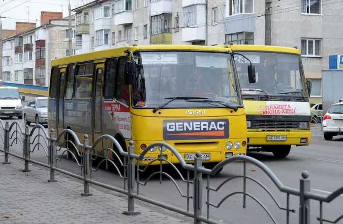 У луцьких маршрутках ще тиждень «ходитиме» готівка