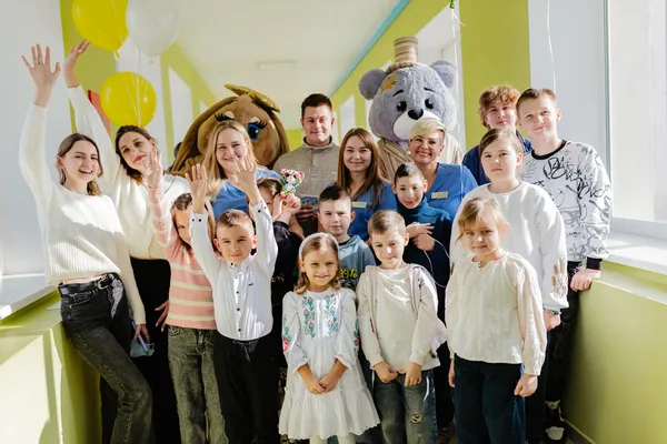 У луцькій лікарні для онкохворих дітей встановили «Дзвін перемоги» (фото)
