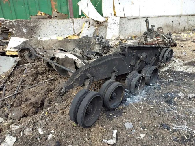 У бою за Маріуполь українці знищили танкову роту ворога (фото)