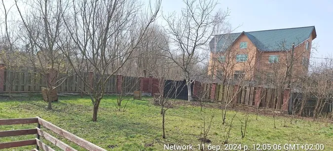Огорожа на вулиці Олімпійській, 24 г