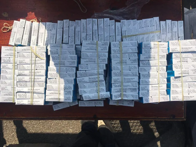 На Волині затримали велику партію ліків з вмістом наркотичних речовин (фото)