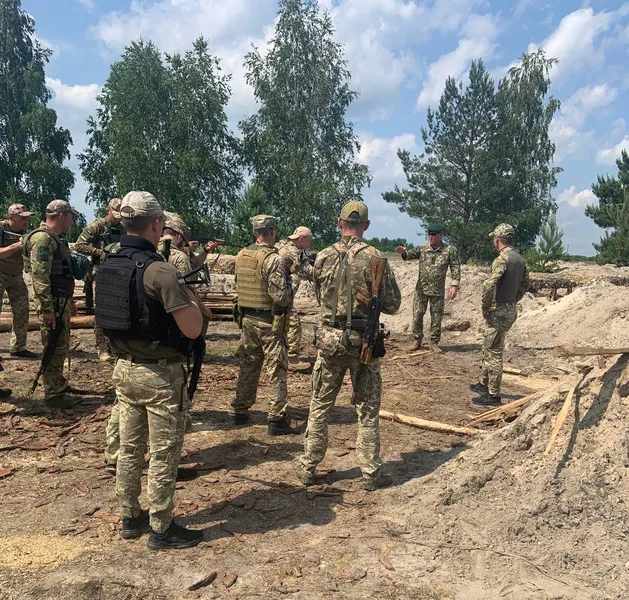 На Волині інструктор зі США тренує прикордонників (фото)