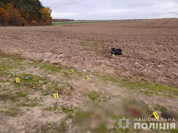Вбив подружжя та втікав від поліції: деталі про чоловіка, який хотів застрелитись у Луцькому районі