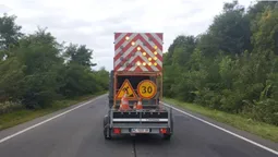 На Волині оновлюють розмітку на стратегічно важливих автошляхах (фото)