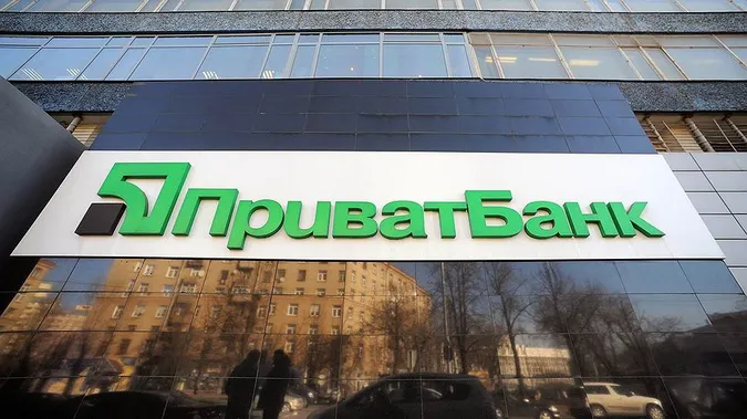 Платіжна система ПриватБанку все ще дає збій