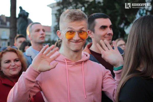 Як лучани відривалися на концерті до Дня міста (фото)