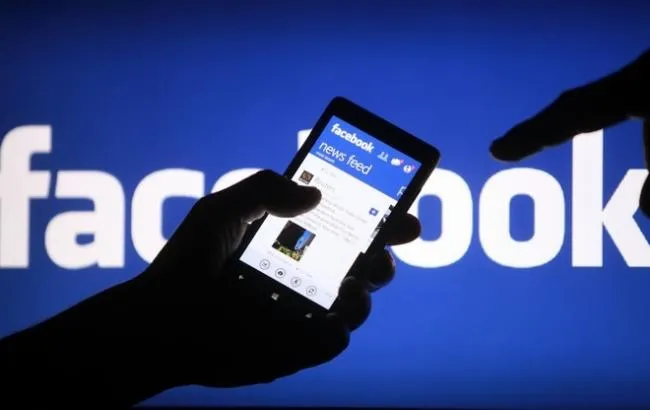 Facebook запускає прямі трансляції у новому форматі 