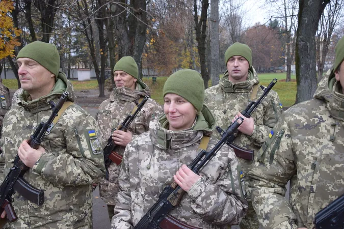 Мати п'ятьох дітей з Волині пішла у прикордонниці у пам'ять про загиблого племінника