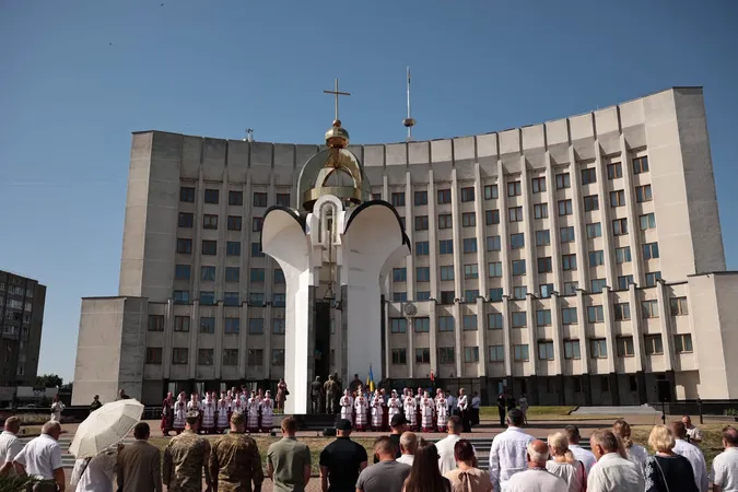 У Луцьку відбулися урочистості до 30-го Дня Конституції України (фото)