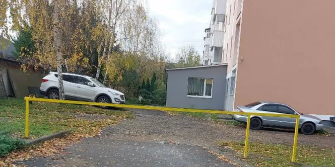 Не проїхати: лучани вимагають відкрити проїзд через двір ОСББ (петиція)