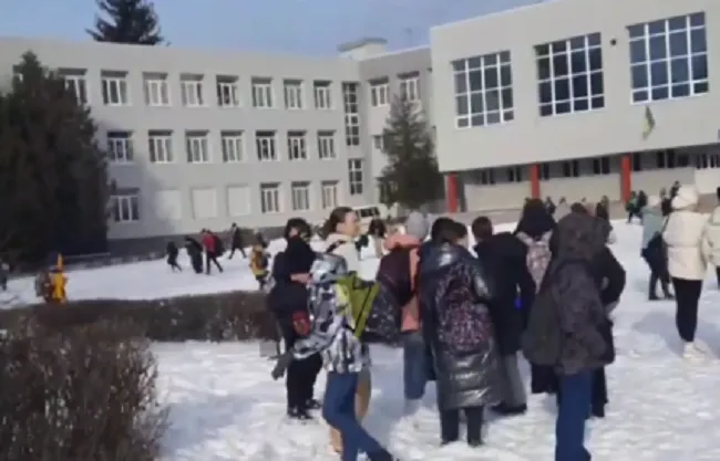 Повідомили про замінування ліцею №10 у Луцьку