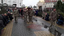 У Луцьку попрощалися із загиблим Героєм Денисом Кудрявцевим (фото)