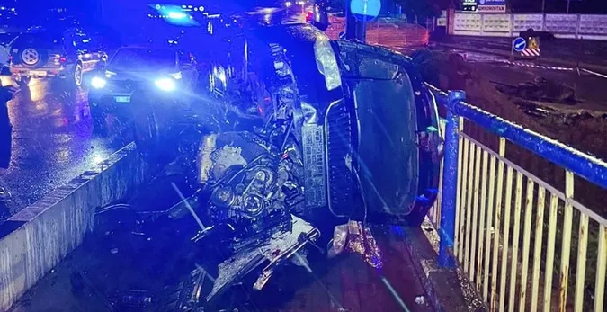П'яна водійка не впоралась з керуванням: деталі ДТП на мості у Луцьку (фото)