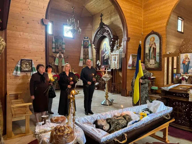 На Волині попрощалися із 23-річним Героєм Владиславом Яблонським (фото)