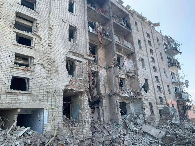 Удар по Вознесенську: вісім поранених, з них троє – діти (фото, відео)