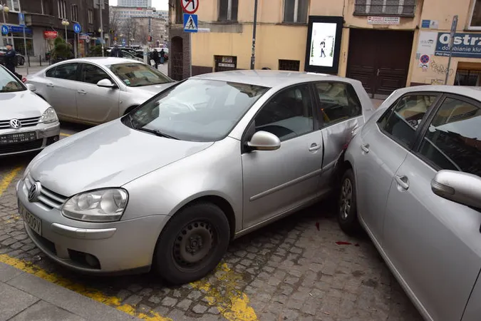 П’яний українець у Польщі протаранив вісім автомобілів (фото)
