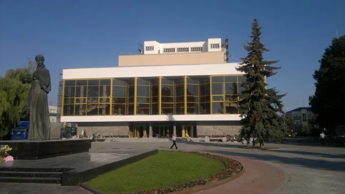 Хто претендує на посаду директора драмтеатру в Луцьку