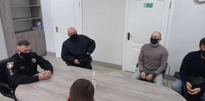 «Незаконних наказів не виконуємо», – у поліції вислухали вимоги мітингувальників