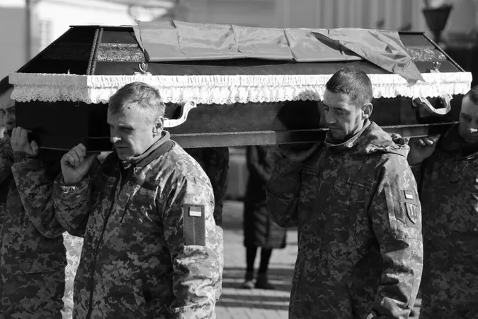 Загинув під Покровськом: у Луцьку попрощалися з Вадимом Гнатюком (фото)
