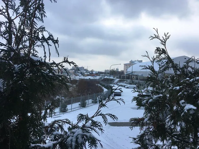 Луцьк накрило снігом (фоторепортаж)