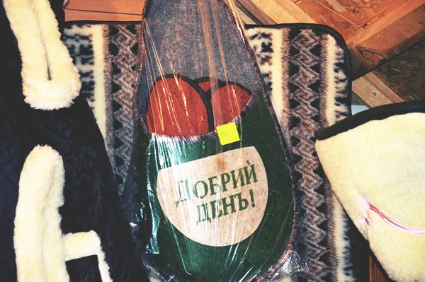 Що продають та чим частують лучан на ярмарку народних ремесел (фото)
