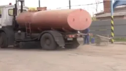 У Луцьку знову смердить: шукають причини (відео)
