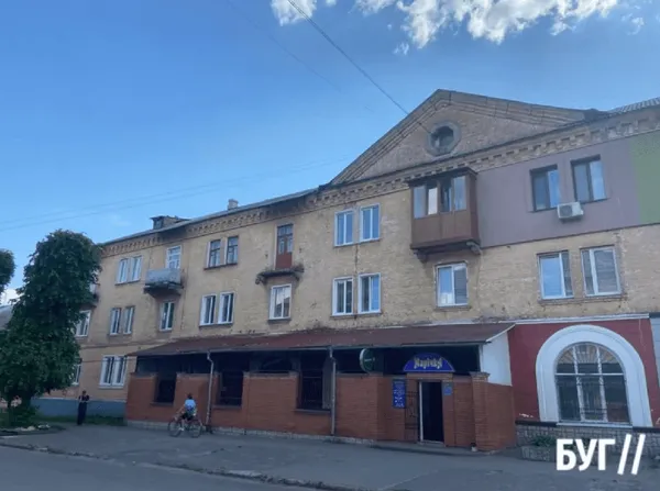 У Благодатному, де обвалився балкон з людьми, впав ще один