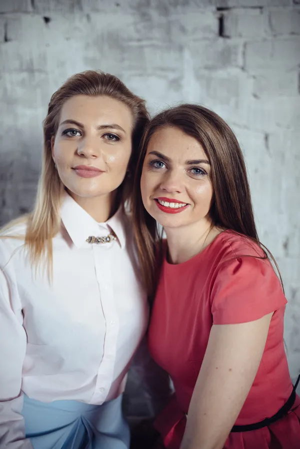 Ведучі телешоу «Ранок Нової Волині» знялися в стилі «Friends» (фото)