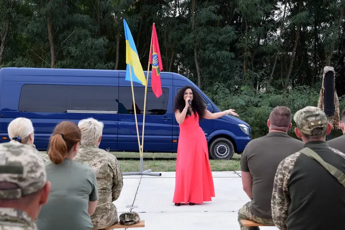 Відомі співачки «перезавантажили» волинських прикордонників (фото)