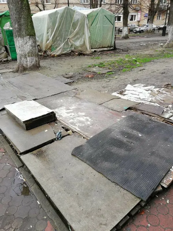 У Луцьку замість скверу - смітник