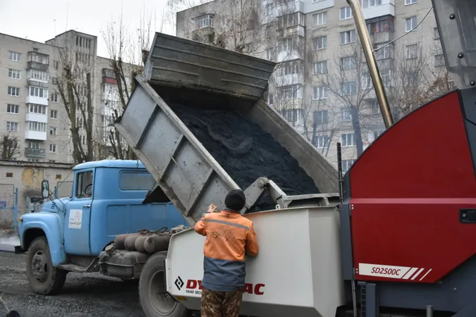 У Луцьку облаштують перший спортивний майданчик із поліуретановим покриттям