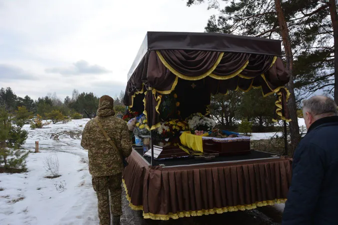 На Волині попрощалися з Героєм Валерієм Михалевичем (фото)