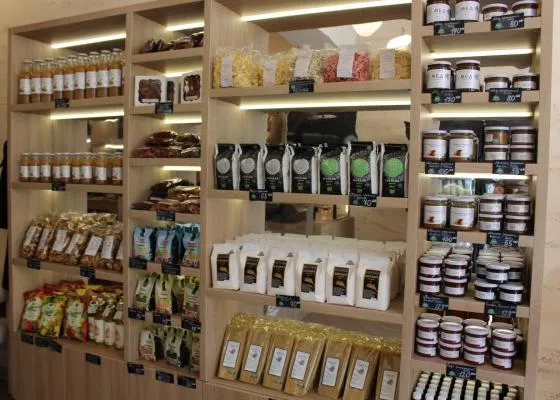 У Луцьку відкрили магазин органічної продукції: що там є (фото)
