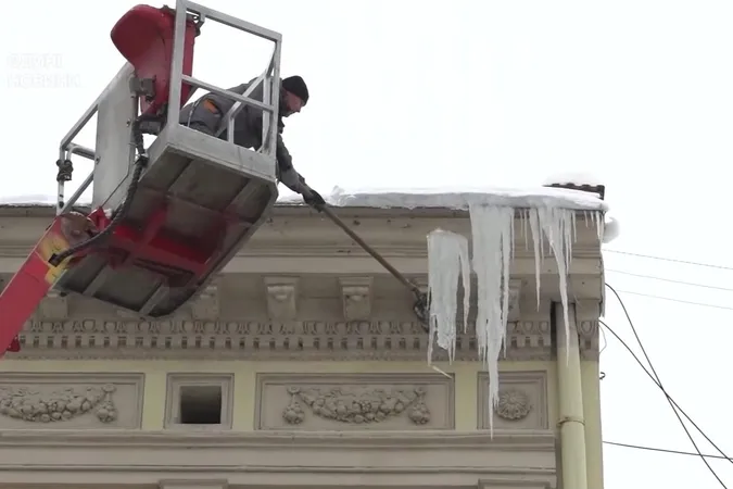 Скриншот з відео
