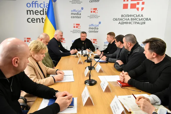 Погуляйко обговорив з керівниками волинських медзакладів проблеми харчування військових