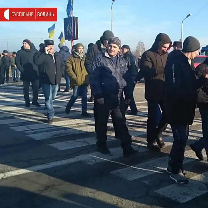 Акція протесту на Волині: перекрили дорогу на «Ягодин» (фото)