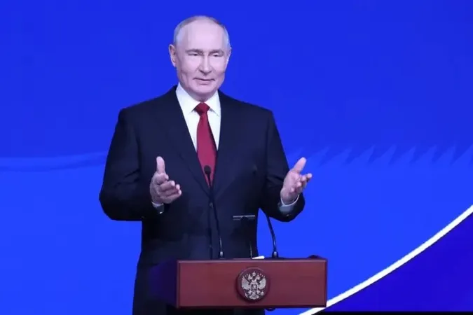 Зміна риторики Путіна. Чи можливе примушування України до миру