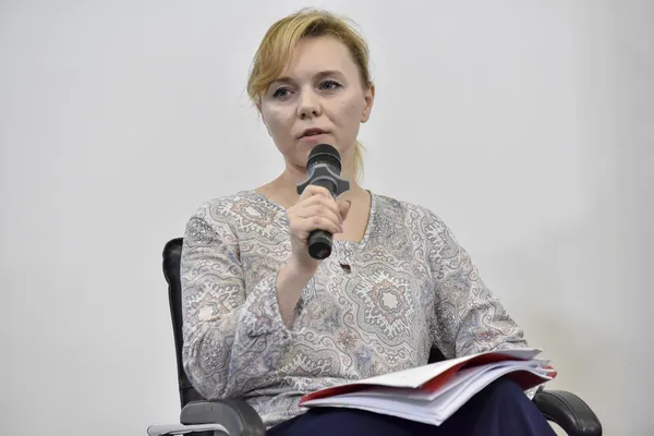 Сортувати, як в Європі: коли кольорові баки з’являться у дворах українців?