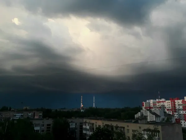 Луцьк перед грозою: 20 неймовірних фотографій із соцмереж