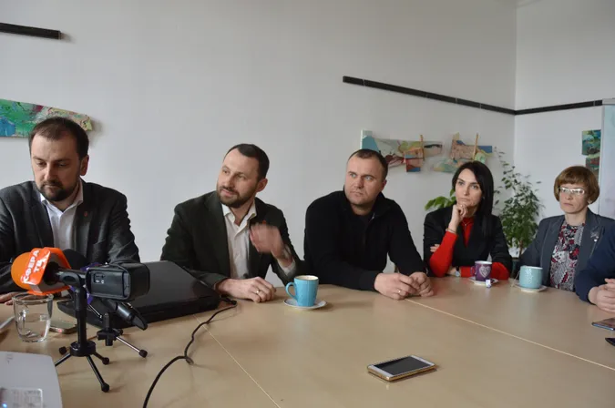 Експерти розповіли про земельні схеми Луцька