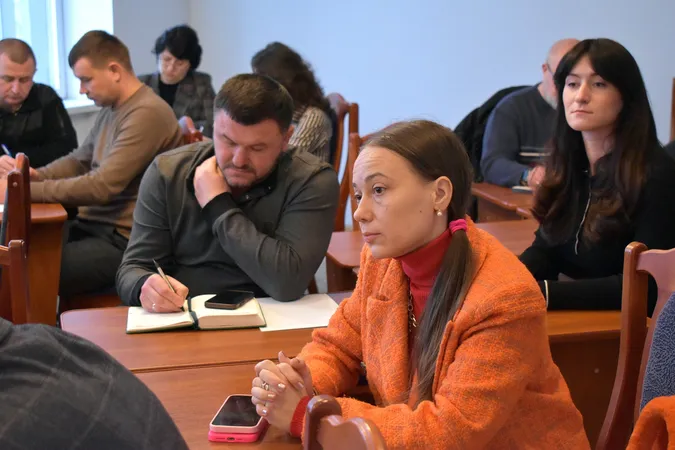 Заступник голови ОДА Тарас Шкітер зустрівся з головами громад Камінь-Каширщини (фото)