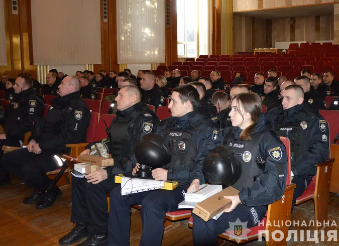 У прикордонних районах Волині у школах чергуватимуть поліцейські (фото)