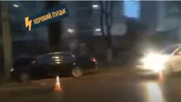 У Луцьку авто в'їхало у стовп (відео)
