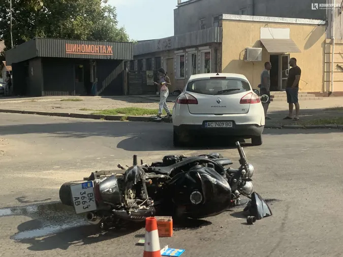 У Луцьку на Ковельській збили мотоцикліста (фото)