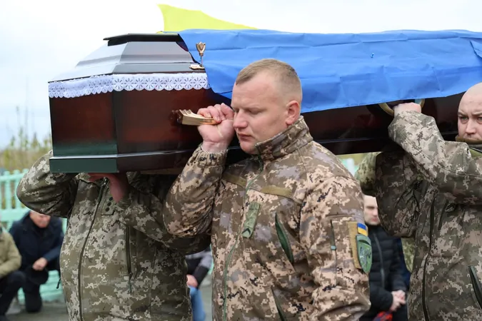 🕯Загинув на Сумщині: у Луцьку провели в останню дорогу Сергія Макарука (фото)