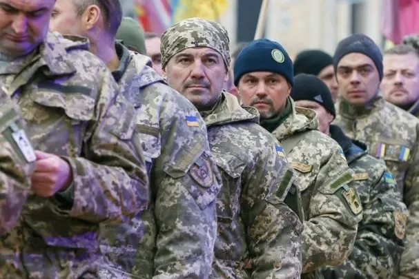 Кого з офіцерів запасу можуть відправити в АТО